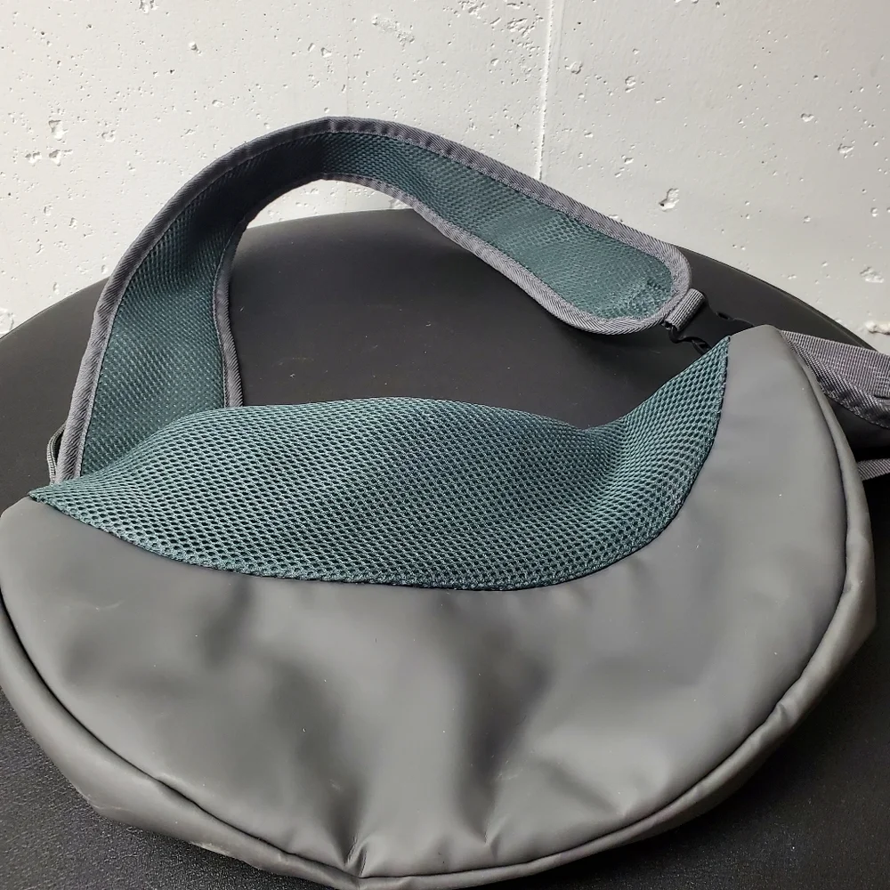 Small Pet Dog Cat Carrier Red and Gray Sling Bag NWOT